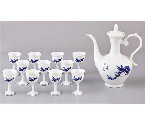 13頭薄胎梅花白酒具
